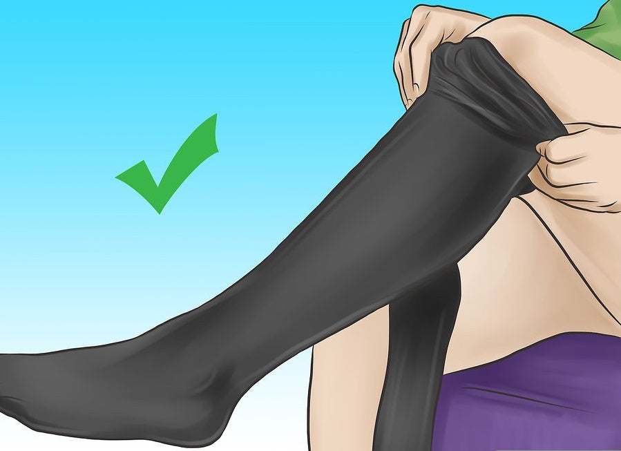 How to Put on Tights The Right Way